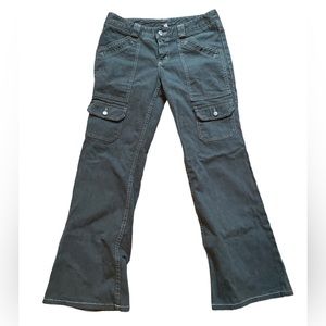 Y2K low rise cargo pants!